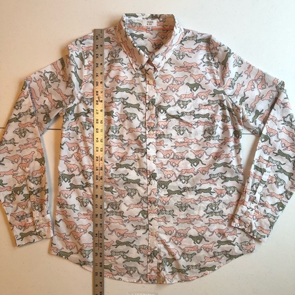 Crown and Ivy Woman’s Multicolor Patterned Button Down Shirt Size M - Picture 4 of 7